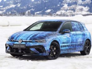 VW revela imagem do novo Golf R 2025, que deve vir ao Brasil